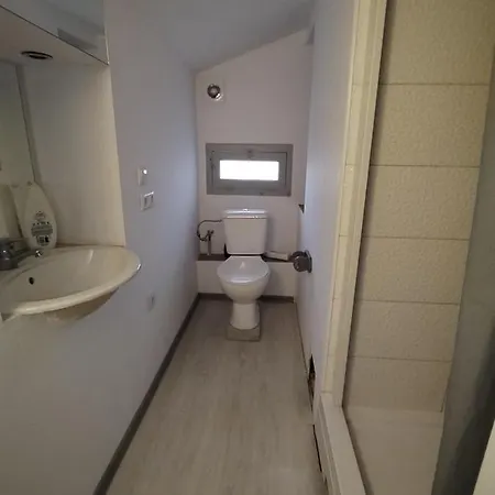 Chambre 3 Lit Simples Cuisine Commune Saint-Pierre-du-Mont (Landes)